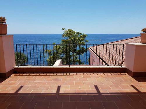 Great & Big Apartment On The Sea