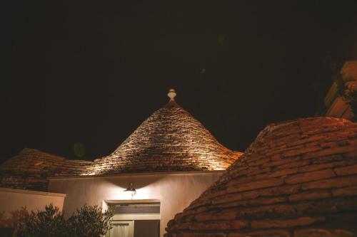 Bed & Breakfast Trulli Ant� Charme & Relax