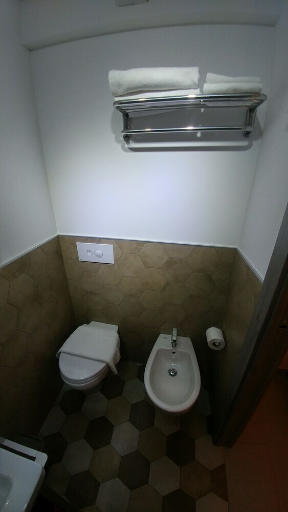 Hostal Ottocento Guest House