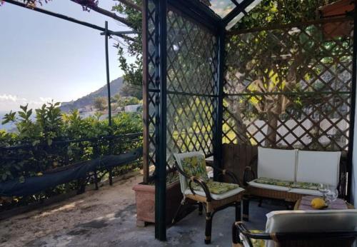 Amalfi Apartment Sleeps 2 T721484