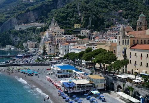 Amalfi Apartment Sleeps 2