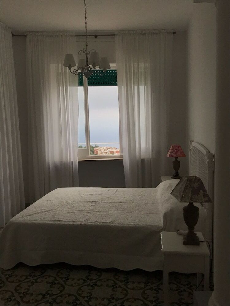 Hostal R&d Rest And Dream Capri