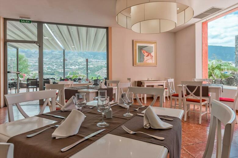 Hotel Las �guilas