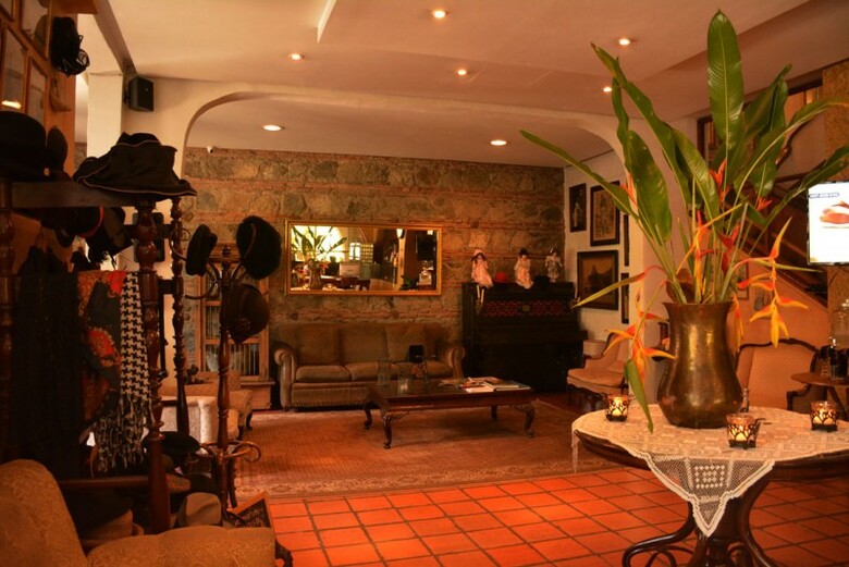 Hotel Mariscal Robledo