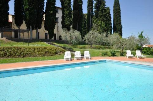 Arezzo Villa Sleeps 18 Air Con