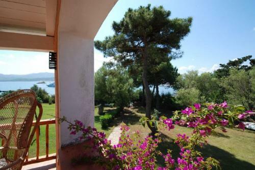 Arzachena Villa Sleeps 10 Air Con Wifi