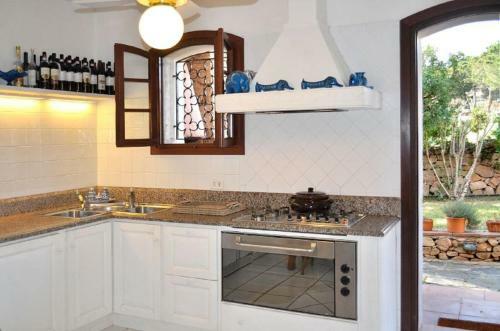 Arzachena Villa Sleeps 10 Air Con Wifi
