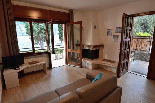 Apartment Fiocco With Lake View Terrace