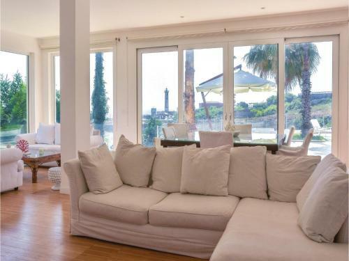 Five-bedroom Holiday Home In Augusta Sr