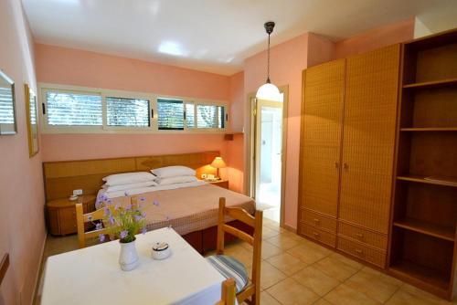Baia Domizia Villa Sleeps 2 Pool Wifi