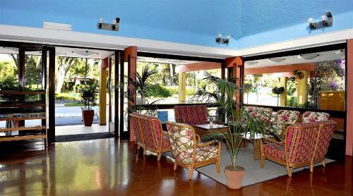 Baia Domizia Villa Sleeps 2 Pool Wifi