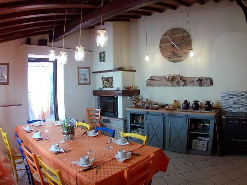 Bed & Breakfast Alla Corte Di Carla