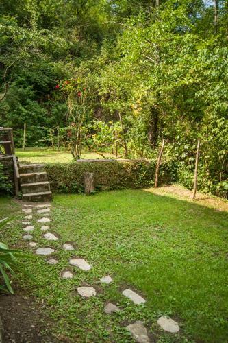 Bed & Breakfast Secret Gardens
