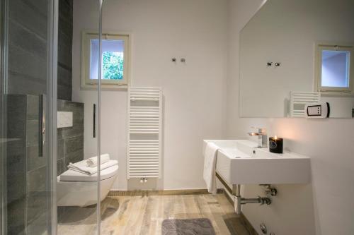 Brienno Villa Sleeps 16