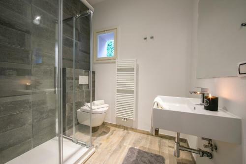 Brienno Villa Sleeps 16