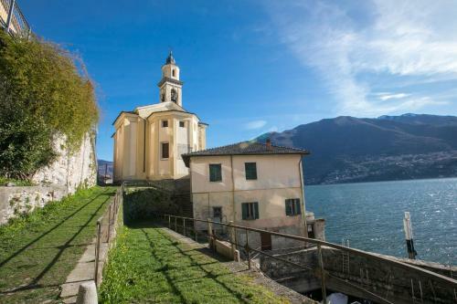 Brienno Villa Sleeps 16