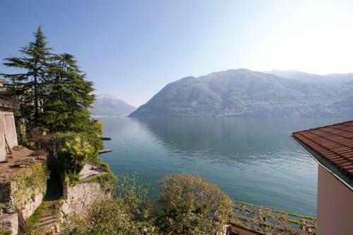 Brienno Villa Sleeps 16