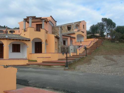 Aparthotel Li Troni
