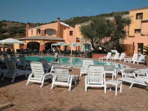 Aparthotel Li Troni