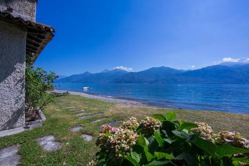 Cadenabbia Apartment Sleeps 4