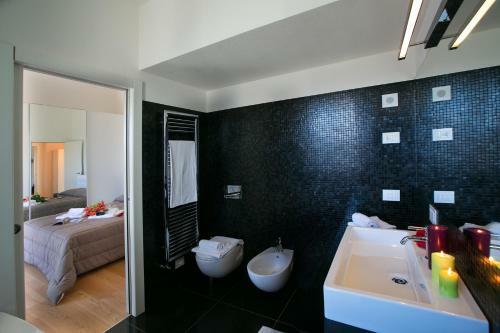 Griante Villa Sleeps 10 Pool