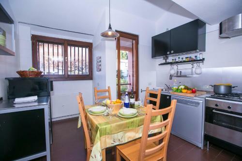 Cadenabbia Apartment Sleeps 6 Air Con