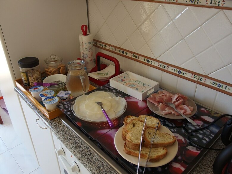 Bed & Breakfast I Love Art