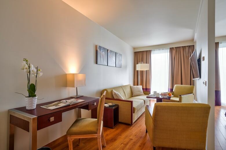 Hotel Zenitude Relais & Spa - Paris Charles De Gaulle