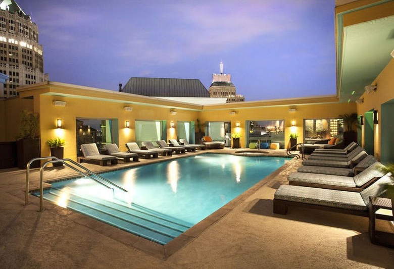 Hotel Contessa Luxury Riverwalk Suites