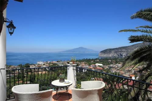 M Suites Sorrento