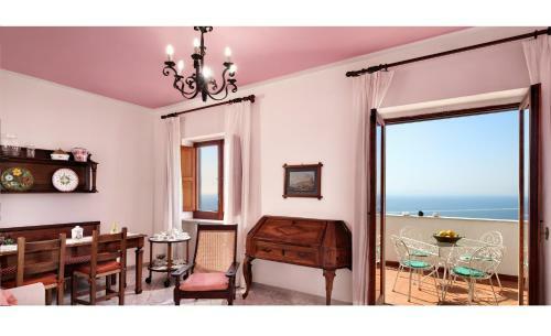 M Suites Sorrento
