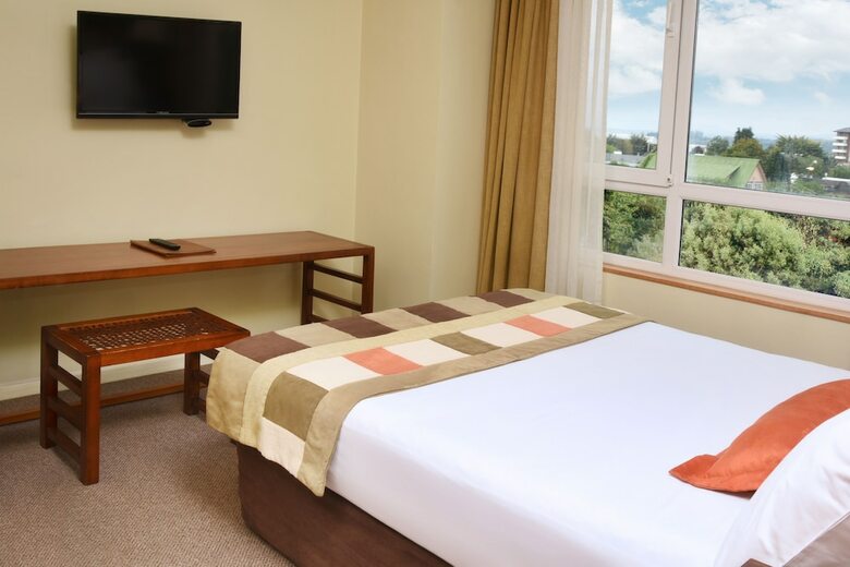 Hotel Solace