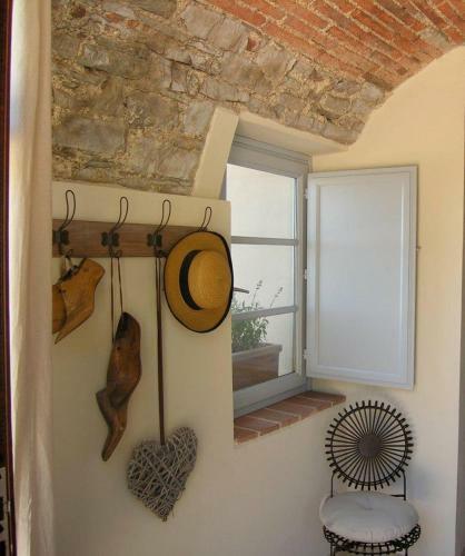 Salapreti Apartment Sleeps 4 Pool
