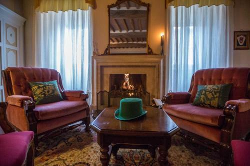 Borgo Agli Scudi B&B
