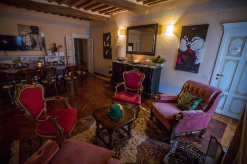 Borgo Agli Scudi B&B