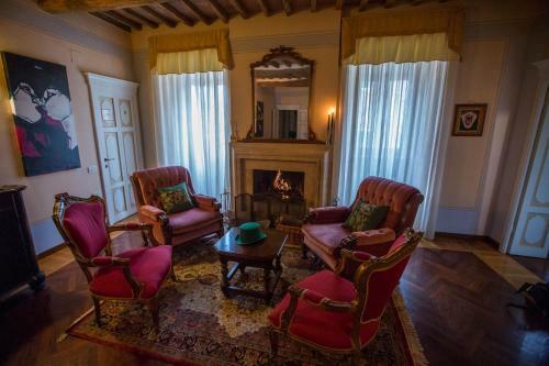 Borgo Agli Scudi B&B
