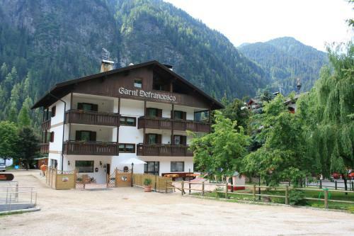Hotel Garn� Defrancesco