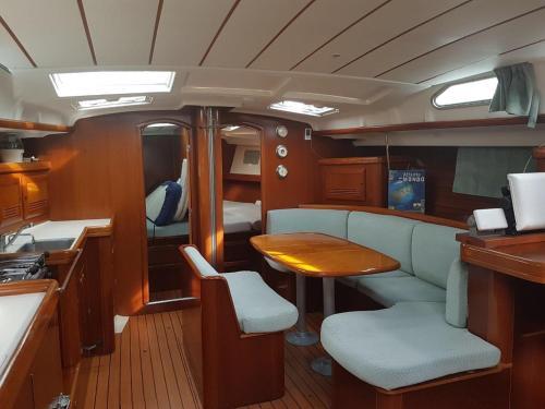 365charter
