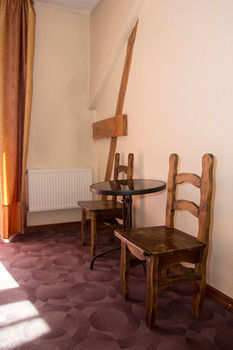 Apartamentos Hotel Westa - Formerly Hostel Backpackers Planet