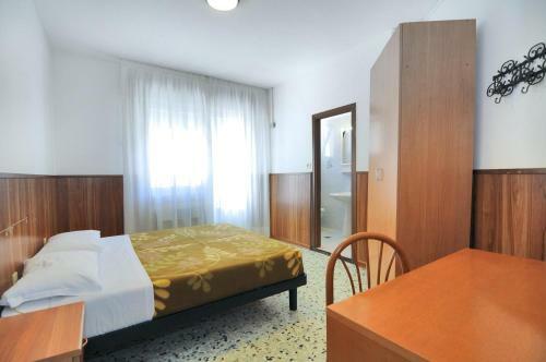 Hotel Venus Best Price