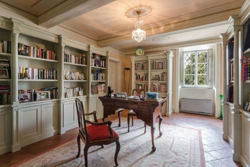 Coselli 's Collection. Luxury Villas Rental