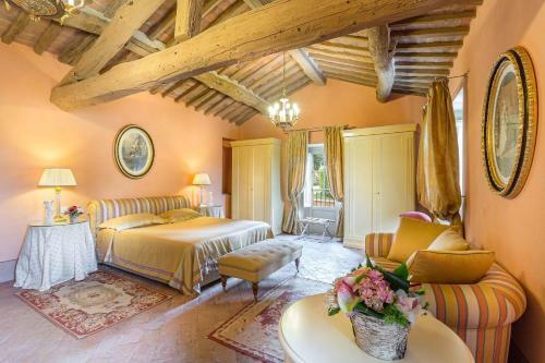 Coselli 's Collection. Luxury Villas Rental