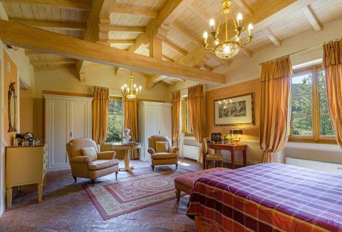 Coselli 's Collection. Luxury Villas Rental
