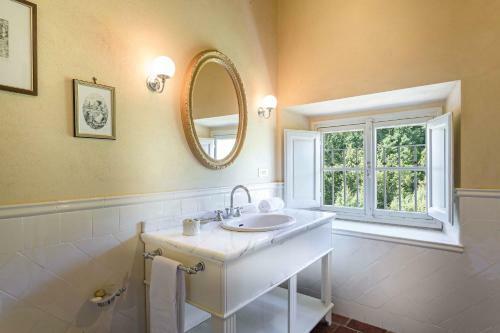 Coselli 's Collection. Luxury Villas Rental