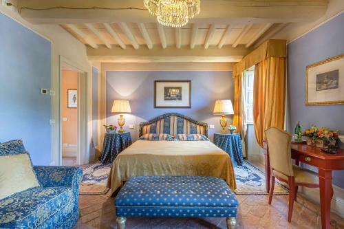 Coselli 's Collection. Luxury Villas Rental
