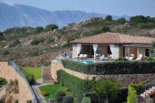 Capo Coda Cavallo Villas