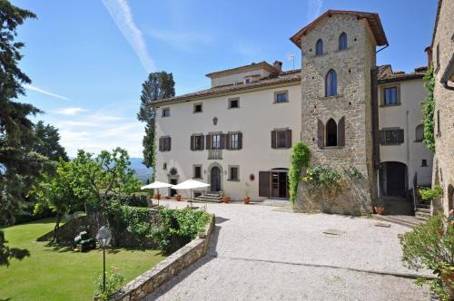 Capolona Apartment Sleeps 4 T241756