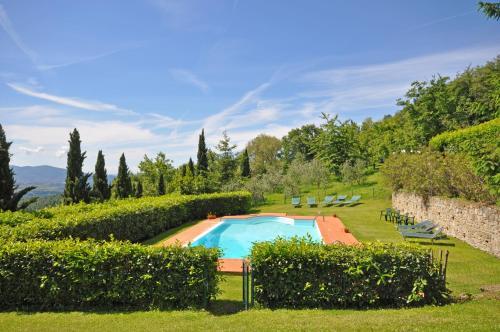 Capolona Apartment Sleeps 4 T241756