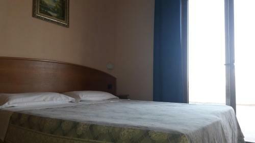 Hotel Hydra Club