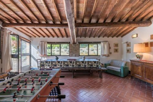 Casole D'elsa Villa Sleeps 24 Pool Wifi